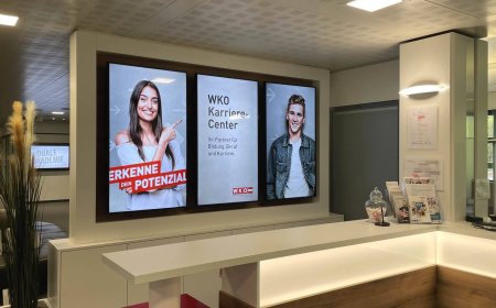 Restaurant Digital Signage: Transforming Dining Experiences with Modern Menu Boards