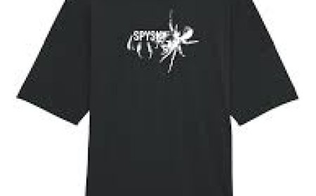 Spider T Shirt Graphic Styles Trending This Season 2025