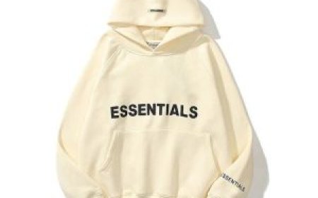 Essentials Hoodie for Women — Timeless Design and Unmatched Comfort